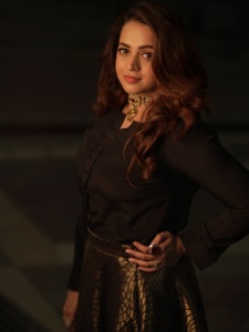 actress-bhavana-latest-stylish-dress-photos-003