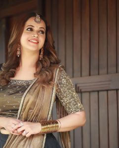 actress-bhavana-new-photos-in-black-half-saree-008