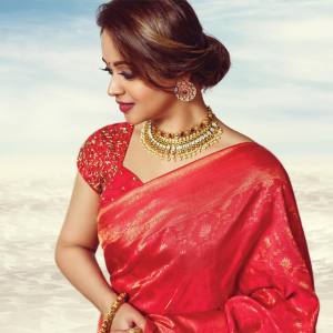 actress-bhavana-new-photos-in-black-half-saree