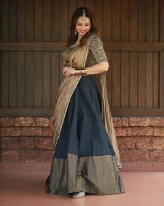bhavana-actress-in-black-half-saree