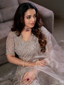 bhavana-in-silver-colour-party-wear-lehenga-photos-008