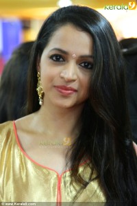 bhavana-latest-pics-00323