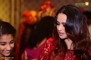 bhavana-latest-stills-002-00613