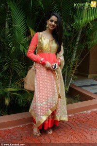 bhavana-latest-stills-02925
