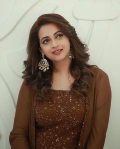 bhavana-photoshoot-in-brown-colour-dress-008
