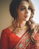 bhavana-new-photos-in-red-colour-saree-latest-images-009