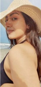 catherine-tresa-beach-photos-gallery-001