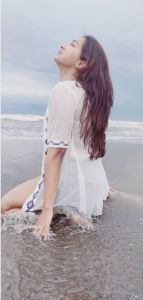 catherine-tresa-beach-photos-gallery