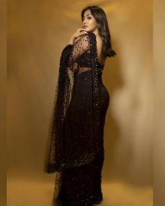 catherine-tresa-in-black-glitter-saree-002