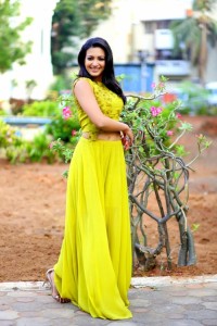 catherine-tresa-latest-photos-102-00875