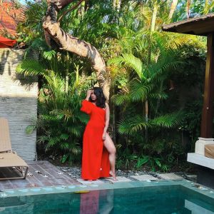 catherine-tresa-latest-photos-pool-side-002