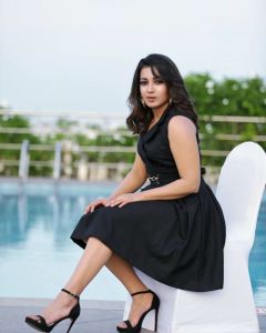 catherine-tresa-latest-photos-pool-side-003