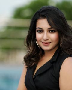catherine-tresa-latest-photos-pool-side-005