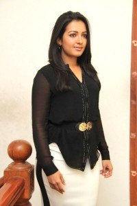 catherine-tresa-latest-pics-200-00296