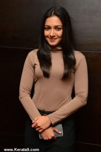 catherine-tresa-latest-pics-200-00573