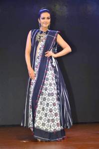catherine-tresa-latest-stills-008-00192