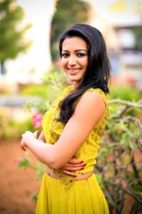 catherine-tresa-latest-stills-106-00182