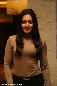 catherine-tresa-latest-stills-258-00240