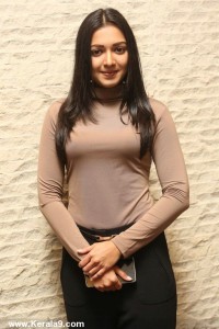 catherine-tresa-latest-stills-258-00454
