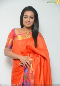 catherine-tresa-latest-stills-520-00123