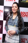 charmi-kaur-picture-00147