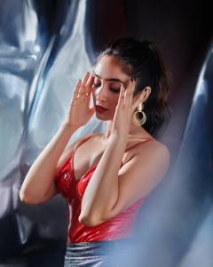 deepti-sati-glamorous-photoshoot-latest-009