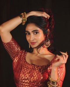 deepti-sati-glamour-style-latest-photos-in-trending-makeup-022