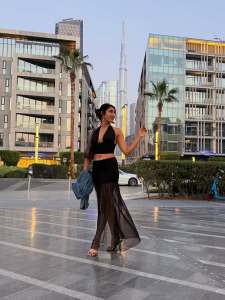 deepti-sati-in-black-fashion-dress-images-003