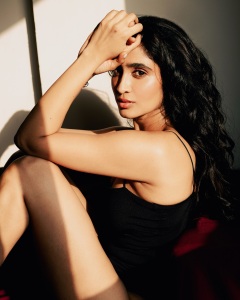 deepti-sati-in-black-swimsuit-dress-photo.in_457029513_18455600803037116_4447600865625214647_n