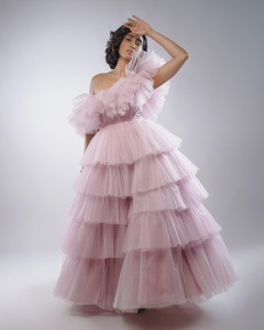deepti-sati-in-cinderella-style-dress-design-ideas-photos-007