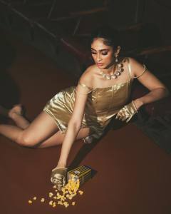 deepti-sati-in-golden-short-dress-pictures-010