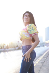 deepti-sati-in-jeans-and-printed-crop-top-dress-photos-004