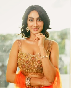 deepti-sati-in-kalyan-navratri-function-dress-photos-004