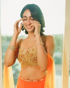 deepti-sati-in-kalyan-navratri-function-dress-photos-006