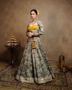 deepti-sati-in-mughal-style-lehenga-dress-photos-009