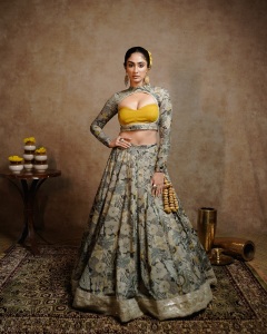 deepti-sati-in-mughal-style-lehenga-dress-photos-010