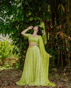 deepti-sati-in-pastel-green-lehenga-photos-002