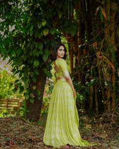 deepti-sati-in-pastel-green-lehenga-photos-003
