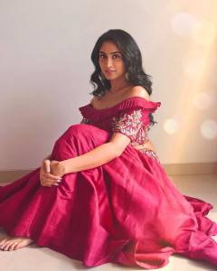 deepti-sati-in-red-shoulder-lehenga