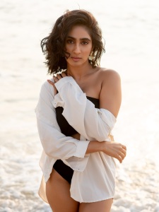 deepti-sati-in-swim-suit-black-photos-latest-005