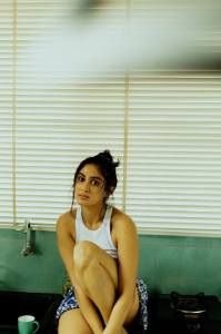 deepti-sati-in-white-top-and-shorts-photos-003