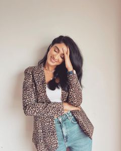 deepti-sati-in-white-top-and-shorts-photos-011