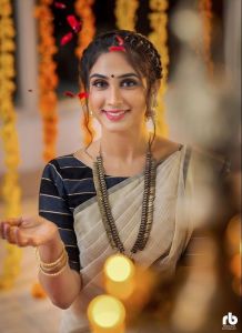 deepti-sati-latest-onam-photoshoot-in-kerala-saree-001