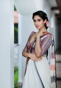 deepti-sati-new-photos-in-saree-005