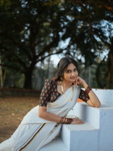 actress-devika-sanjay-latest-photos-014