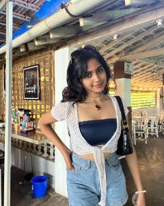 devika-sanjay-in-Women-Blue-Regular-Shorts-and-top-photos-003