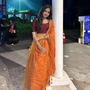 devika-sanjay-in-davani-photos-002