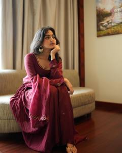 devika-sanjay-in-maroon-colour-chiffon-churidar-photos.__443916525_889656679593973_8243750961199716915_n