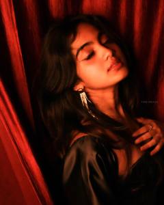 devika-sanjay-latest-images-001