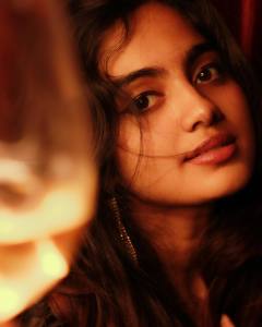 devika-sanjay-latest-images-002